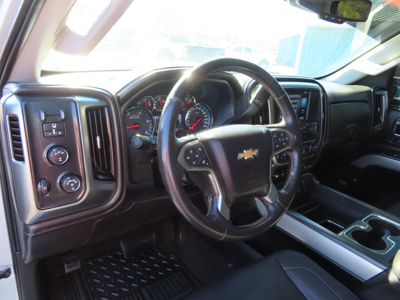 Chevrolet Silverado 2500HD 4WD Crew Cab 153.7" LTZ 2017 Chevrolet Silverado 2500HD 4WD Crew Cab 153.7" LTZ 2017