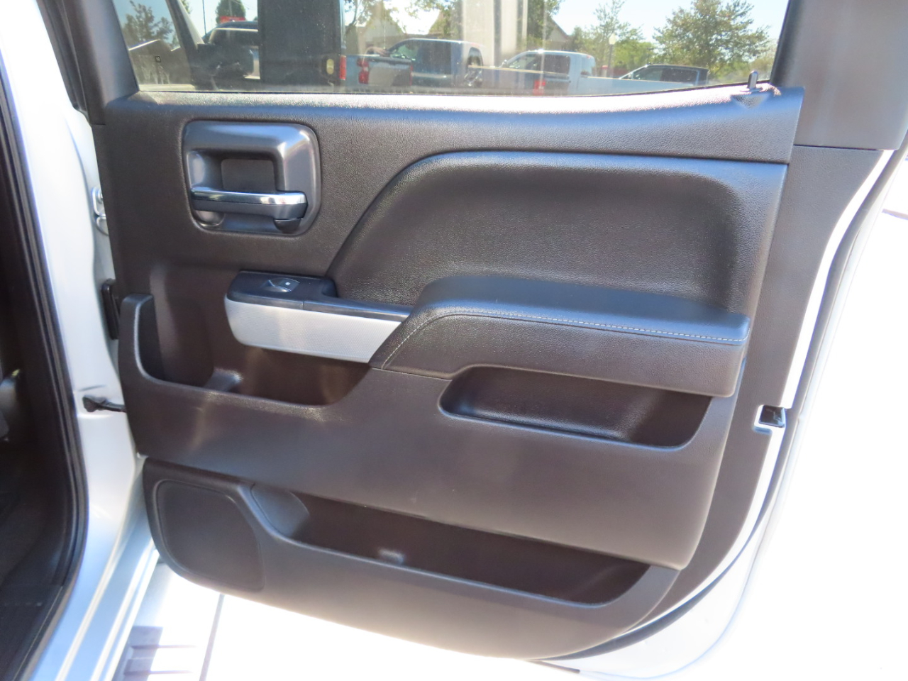 Chevrolet Silverado 2500HD 4WD Crew Cab 153.7" LTZ 2017 Chevrolet Silverado 2500HD 4WD Crew Cab 153.7" LTZ 2017