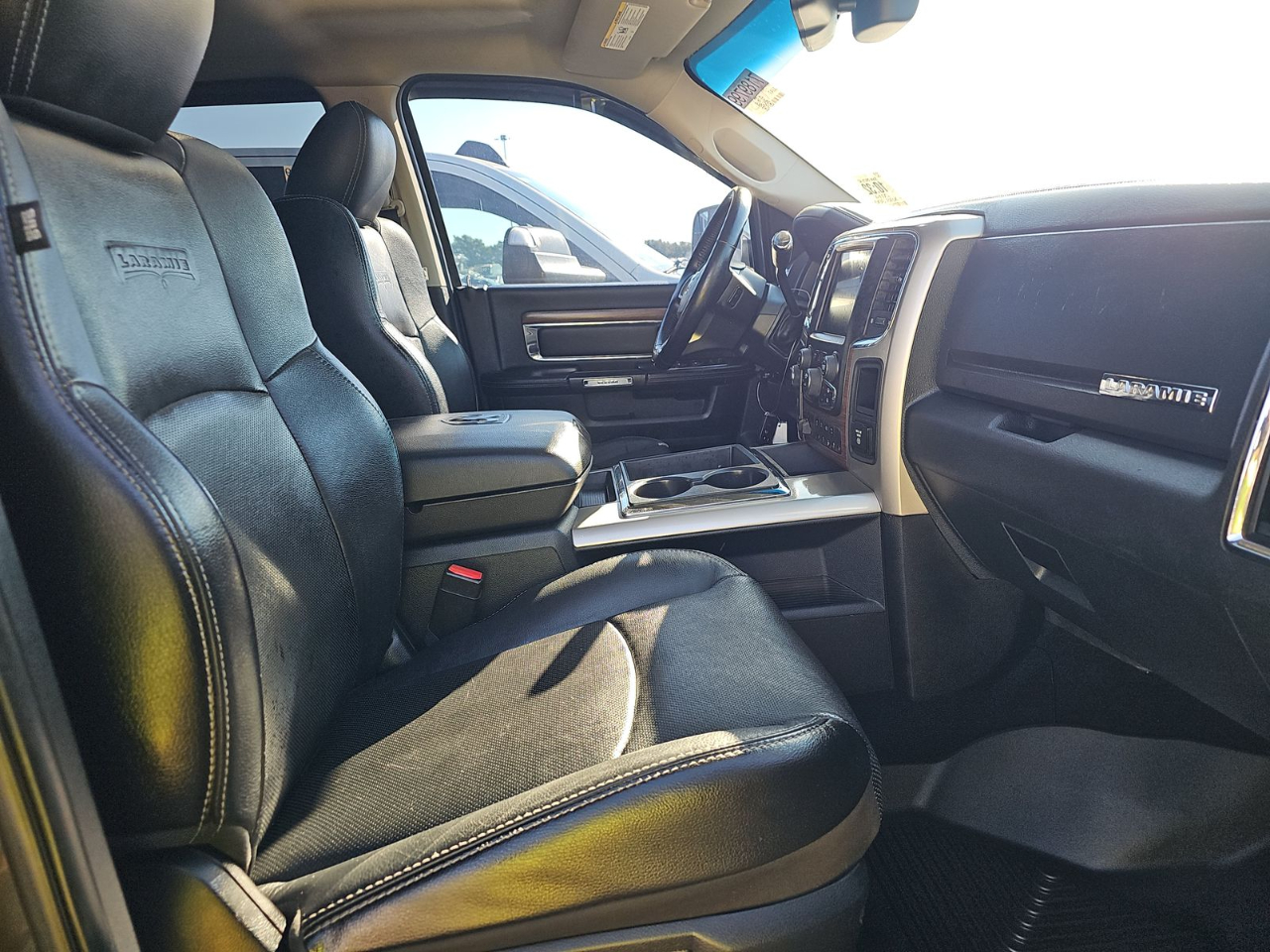 RAM 2500 4WD Crew Cab 169" Laramie 2014 RAM 2500 4WD Crew Cab 169" Laramie 2014