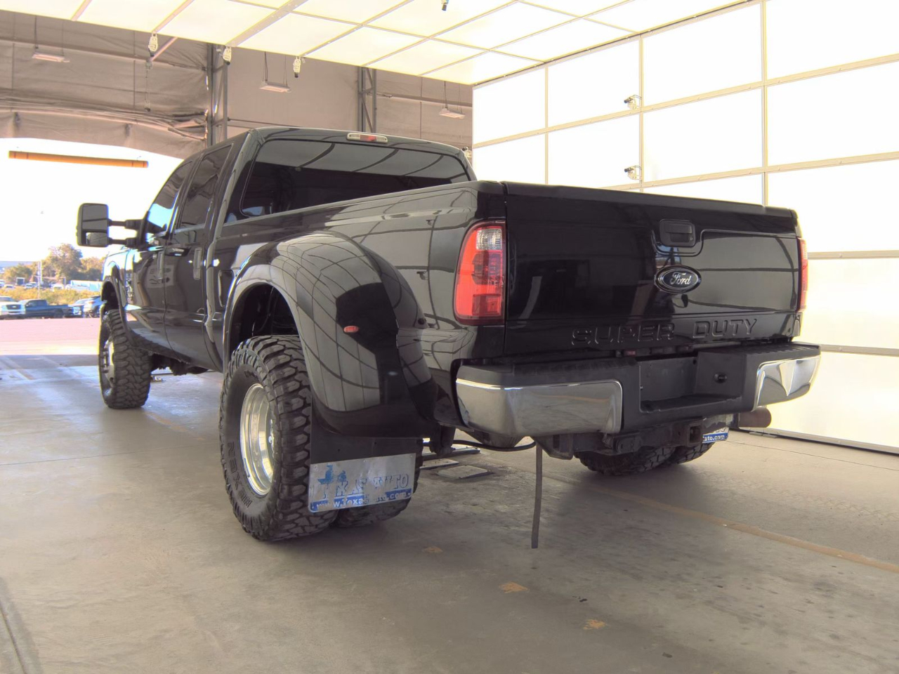 Ford Super Duty F-350 DRW 4WD Crew Cab 172" XLT 2016 Ford Super Duty F-350 DRW 4WD Crew Cab 172" XLT 2016