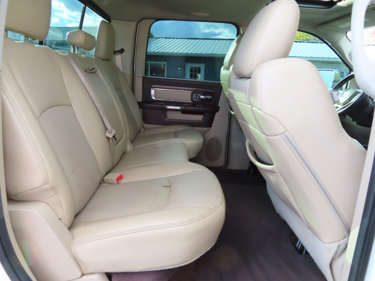 RAM 2500 4WD Crew Cab 169" Laramie 2013 RAM 2500 4WD Crew Cab 169" Laramie 2013