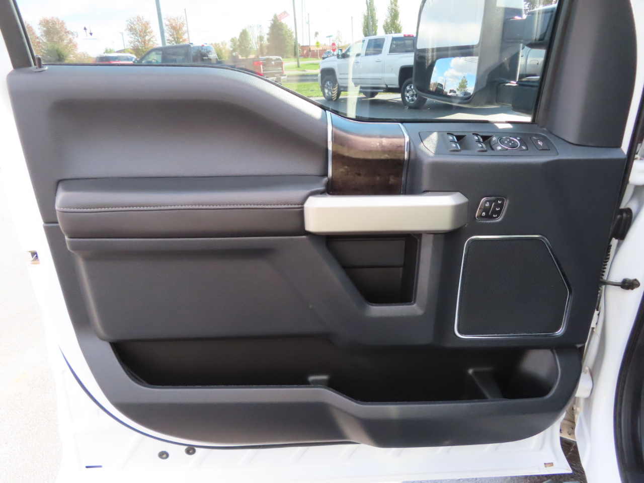 Ford Super Duty F-250 SRW Lariat 4WD Crew Cab 6.75' Box 2022 Ford Super Duty F-250 SRW Lariat 4WD Crew Cab 6.75' Box 2022