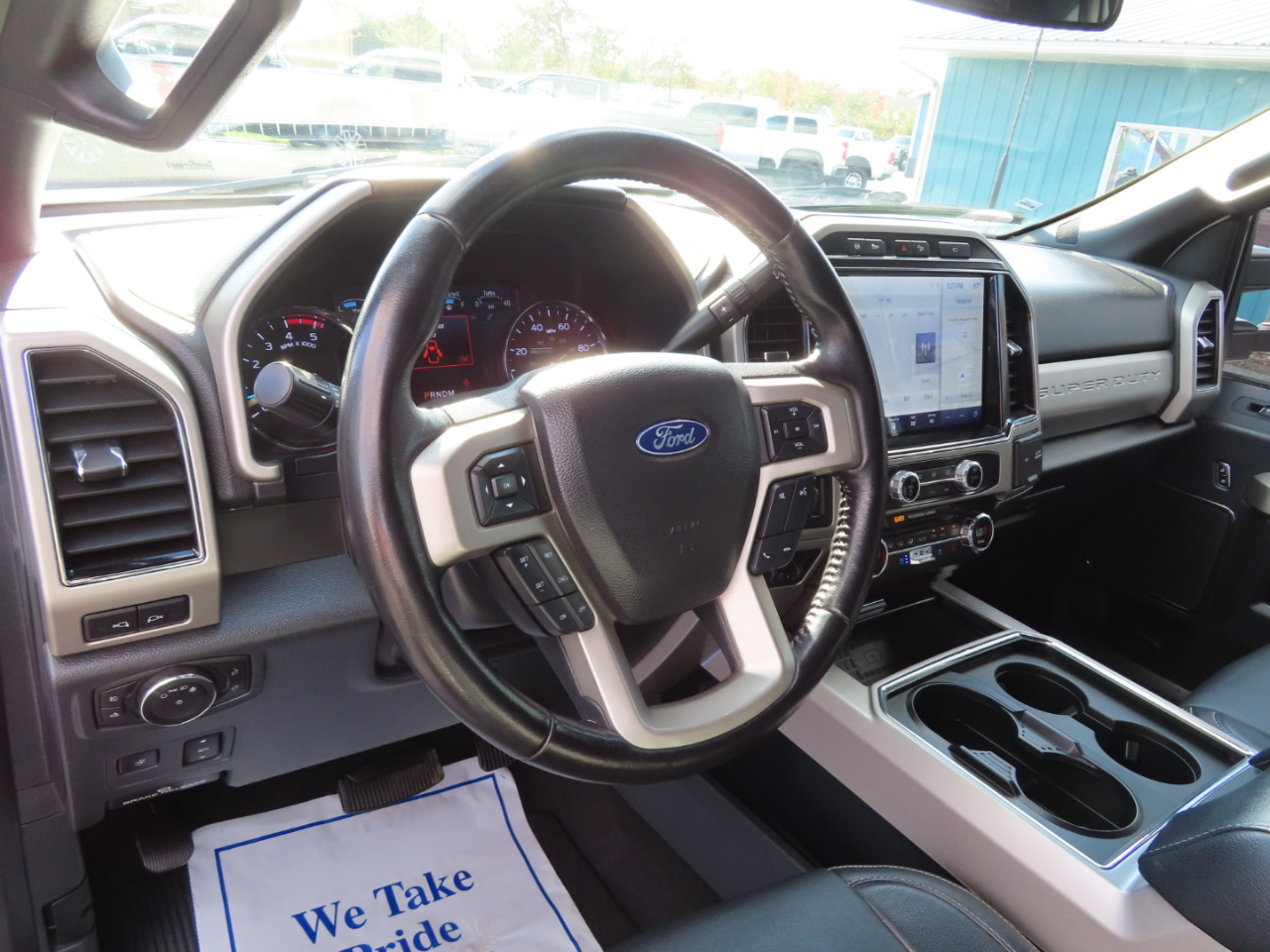 Ford Super Duty F-250 SRW Lariat 4WD Crew Cab 6.75' Box 2022 Ford Super Duty F-250 SRW Lariat 4WD Crew Cab 6.75' Box 2022