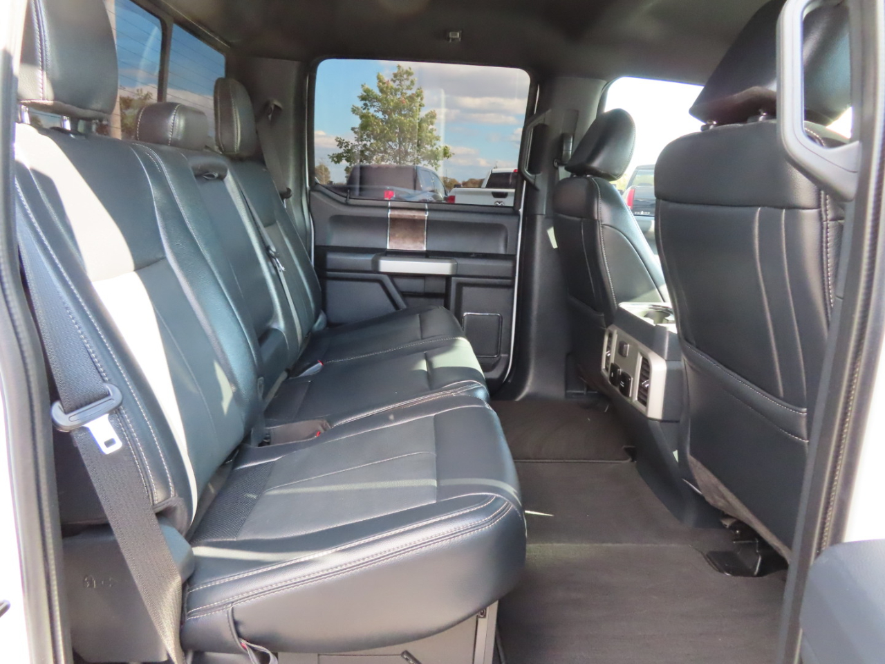 Ford Super Duty F-250 SRW Lariat 4WD Crew Cab 6.75' Box 2022 Ford Super Duty F-250 SRW Lariat 4WD Crew Cab 6.75' Box 2022