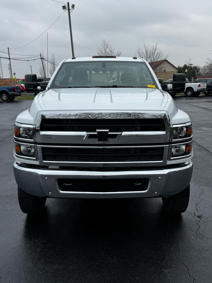 Chevrolet Silverado MD 4WD Reg Cab Work Truck 2024