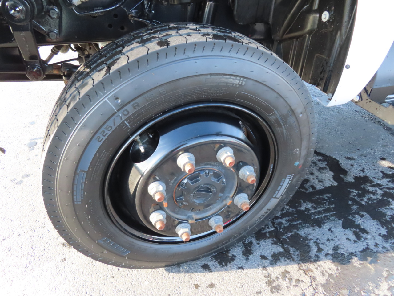 Chevrolet Silverado MD 4WD Reg Cab Work Truck 2024