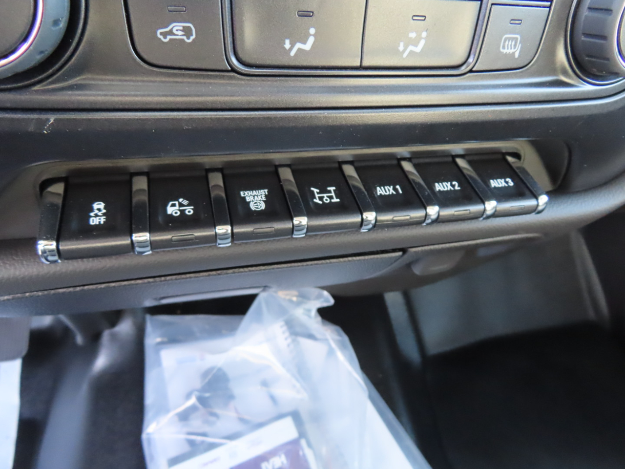 Chevrolet Silverado MD 4WD Reg Cab Work Truck 2024