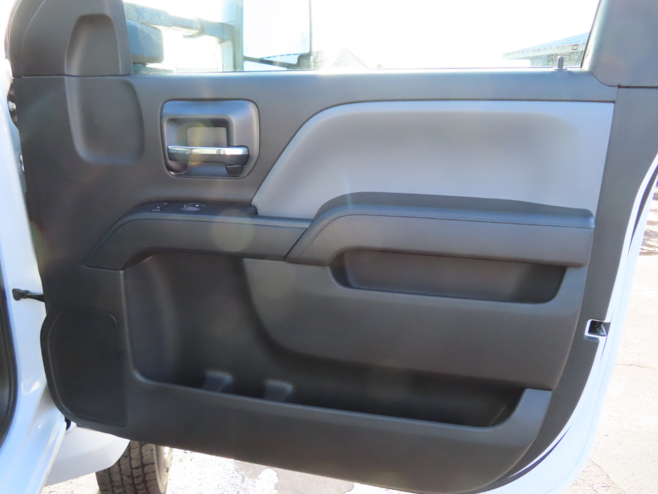 Chevrolet Silverado MD 4WD Reg Cab Work Truck 2024