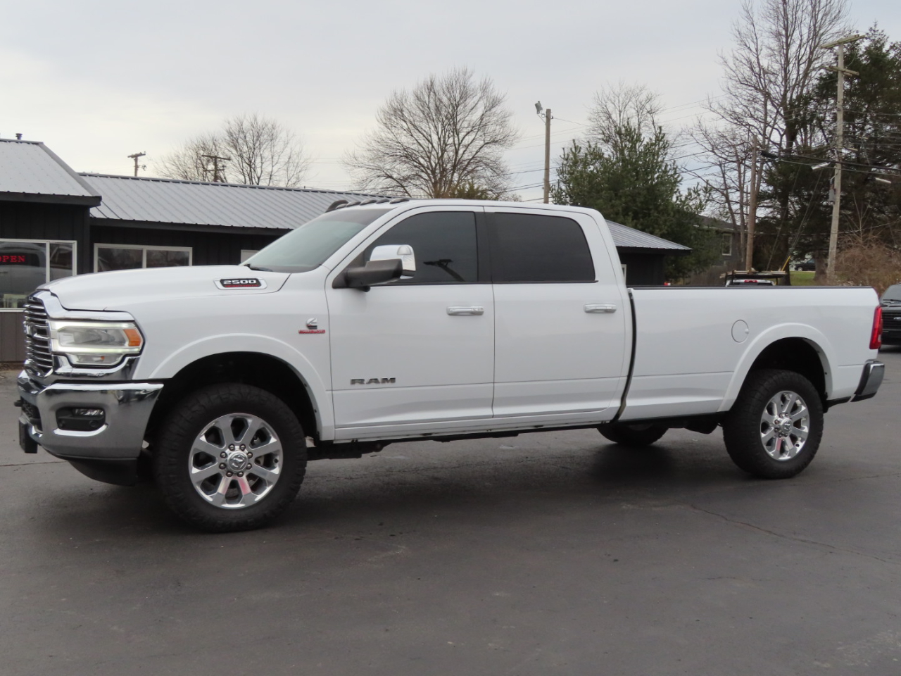 RAM 2500 Laramie 4x4 Crew Cab 8' Box 2022