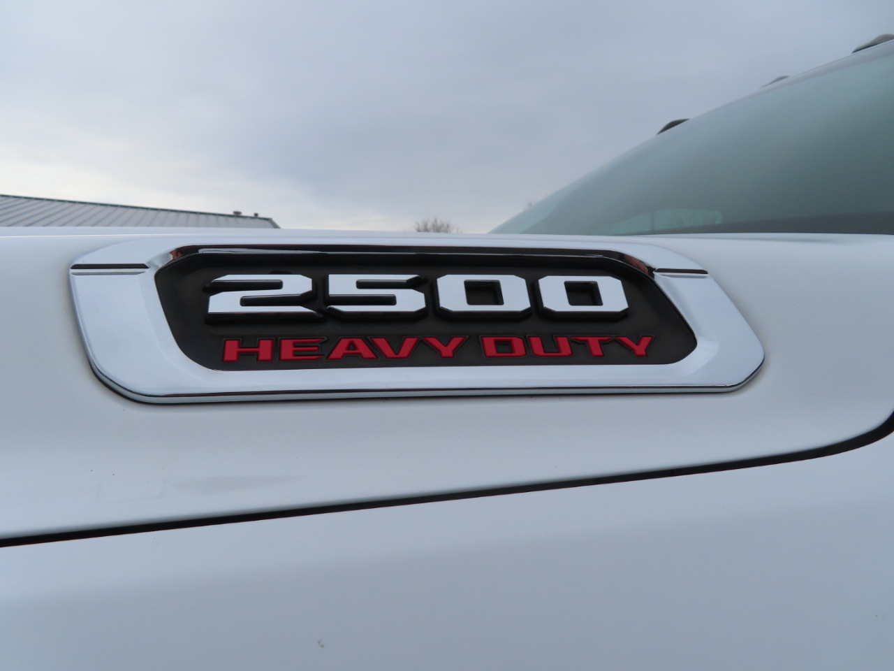 RAM 2500 Laramie 4x4 Crew Cab 8' Box 2022