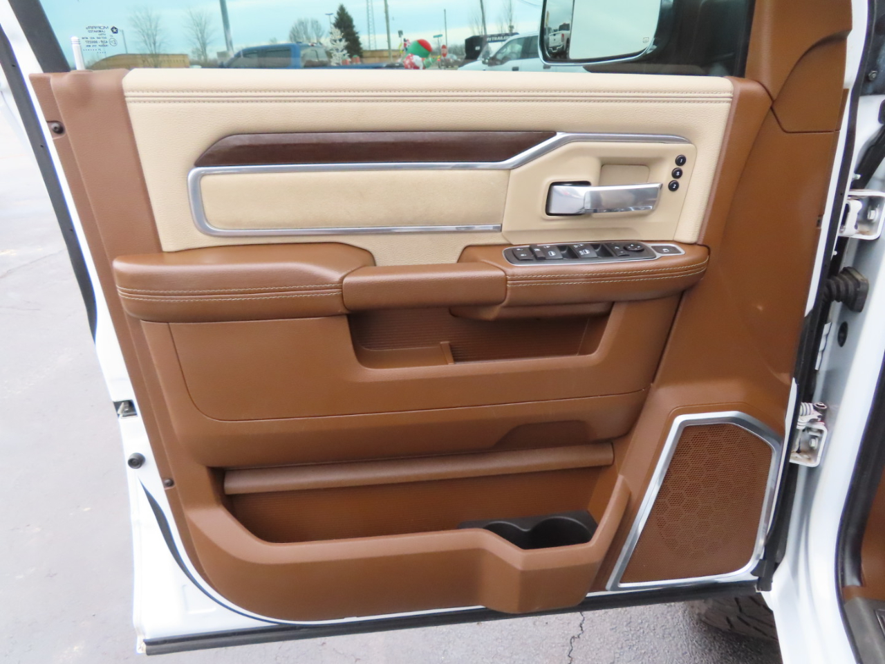 RAM 2500 Laramie 4x4 Crew Cab 8' Box 2022