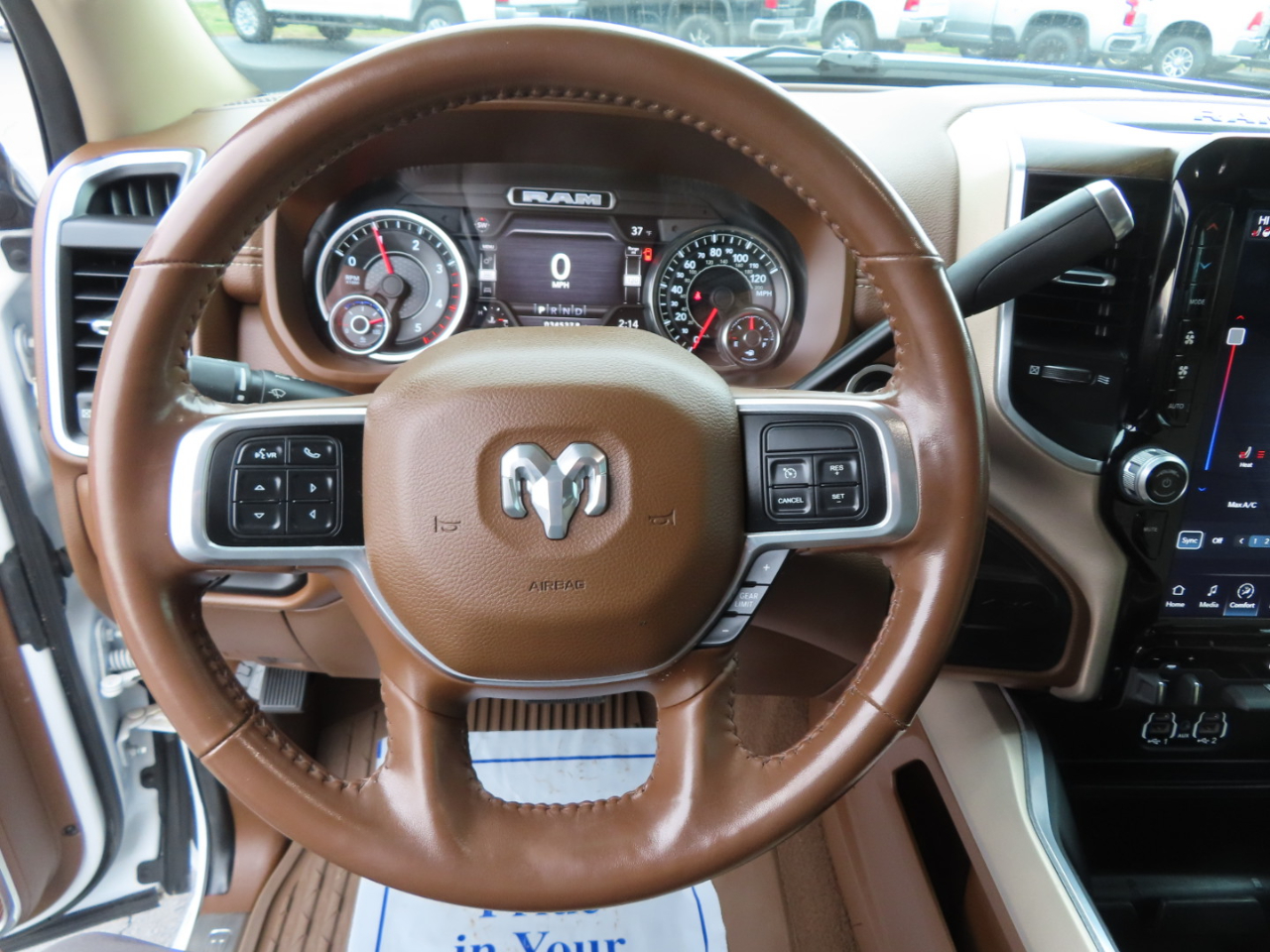 RAM 2500 Laramie 4x4 Crew Cab 8' Box 2022