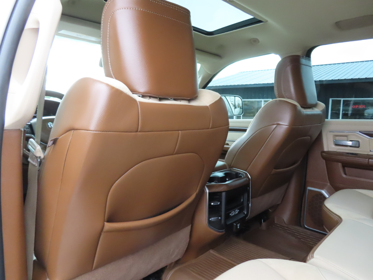 RAM 2500 Laramie 4x4 Crew Cab 8' Box 2022