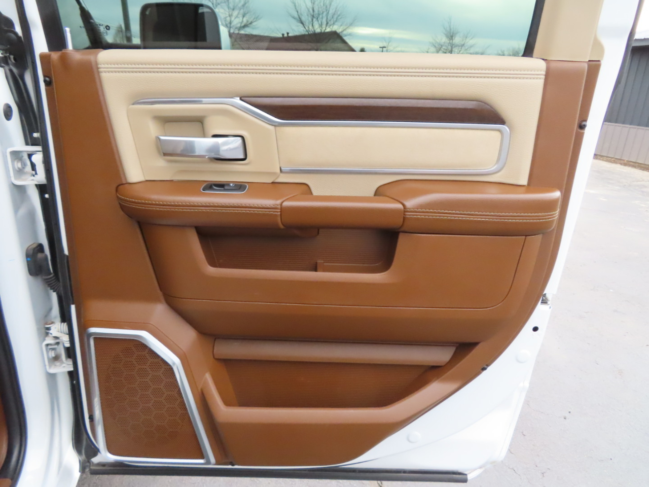 RAM 2500 Laramie 4x4 Crew Cab 8' Box 2022