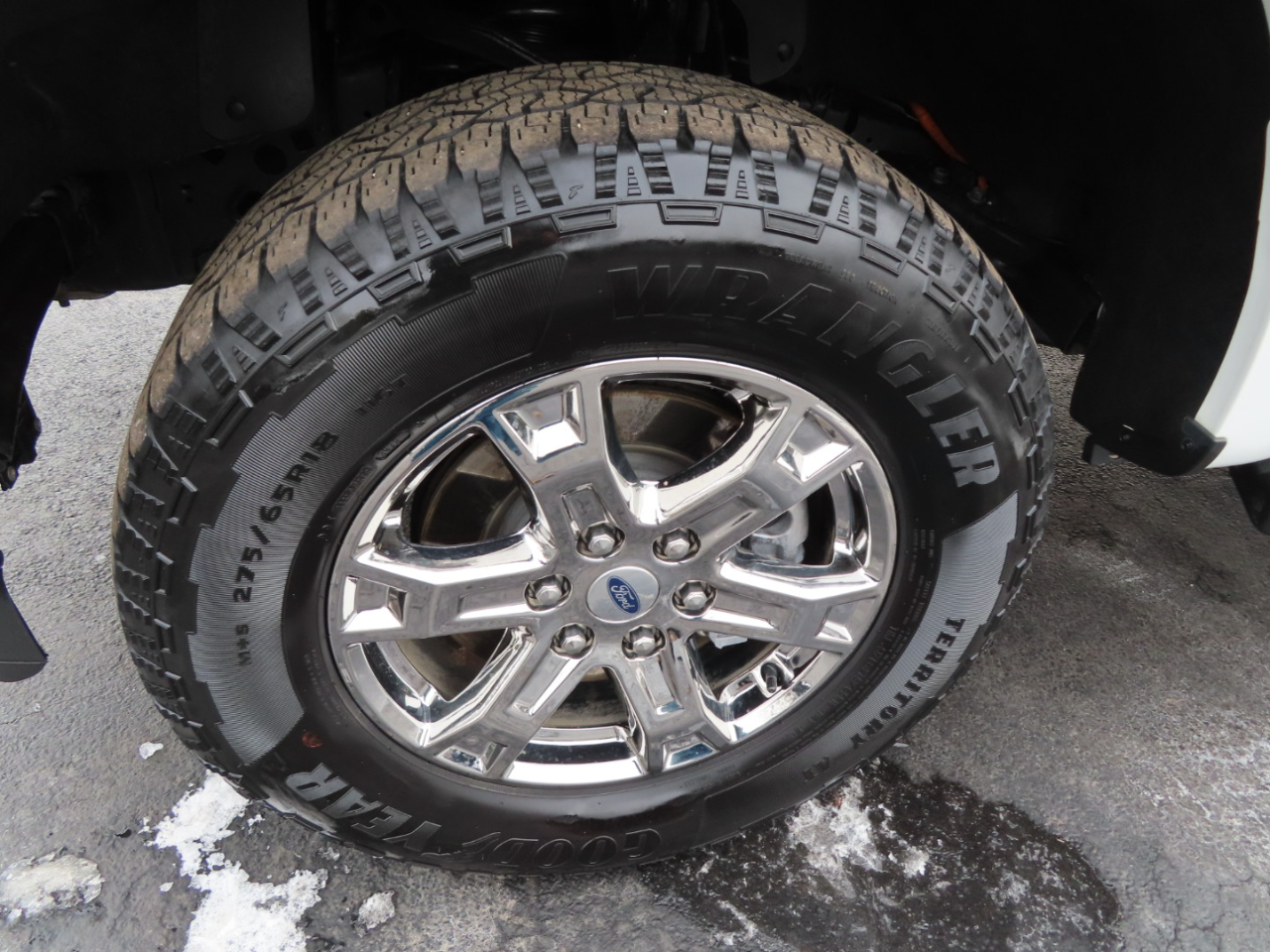 Ford F-150 Lariat 4WD SuperCrew 5.5' Box 2023