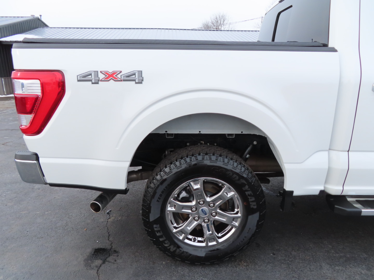 Ford F-150 Lariat 4WD SuperCrew 5.5' Box 2023