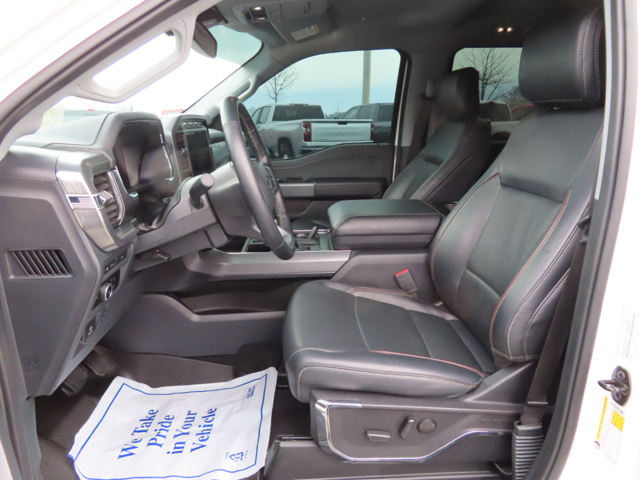 Ford F-150 Lariat 4WD SuperCrew 5.5' Box 2023