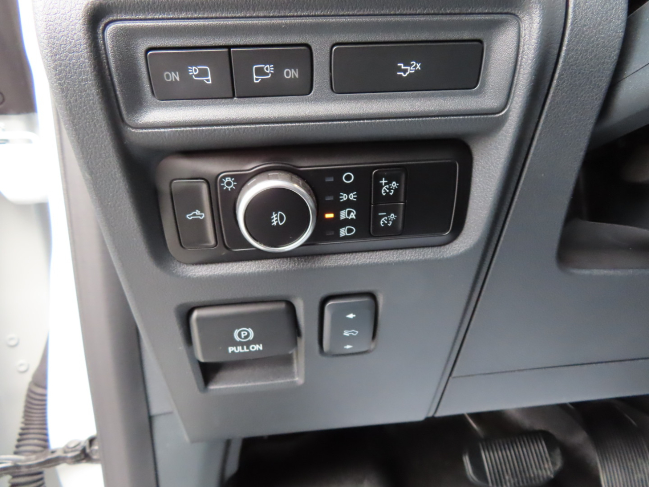 Ford F-150 Lariat 4WD SuperCrew 5.5' Box 2023