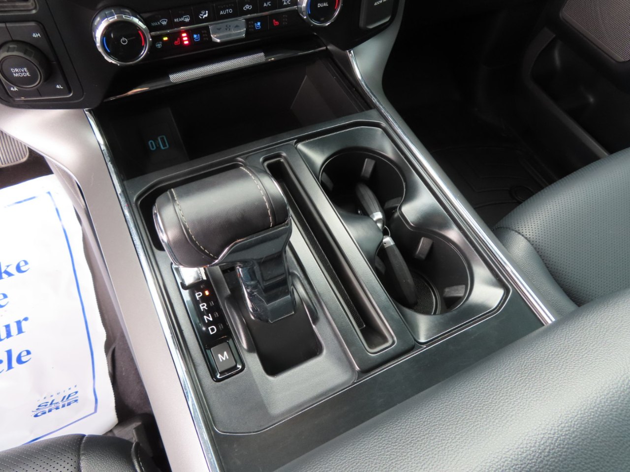 Ford F-150 Lariat 4WD SuperCrew 5.5' Box 2023