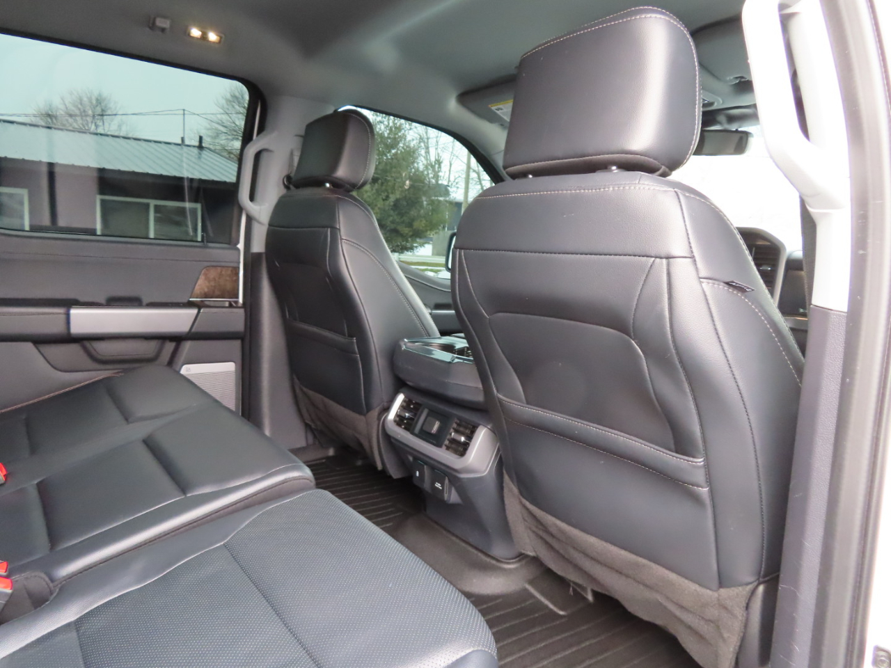 Ford F-150 Lariat 4WD SuperCrew 5.5' Box 2023