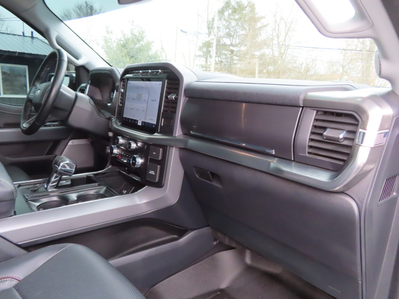 Ford F-150 Lariat 4WD SuperCrew 5.5' Box 2023