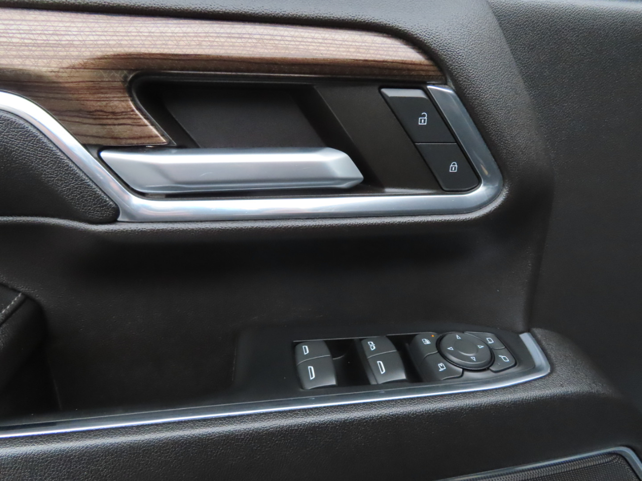 Chevrolet Silverado 3500HD 4WD Crew Cab 159" LT 2024