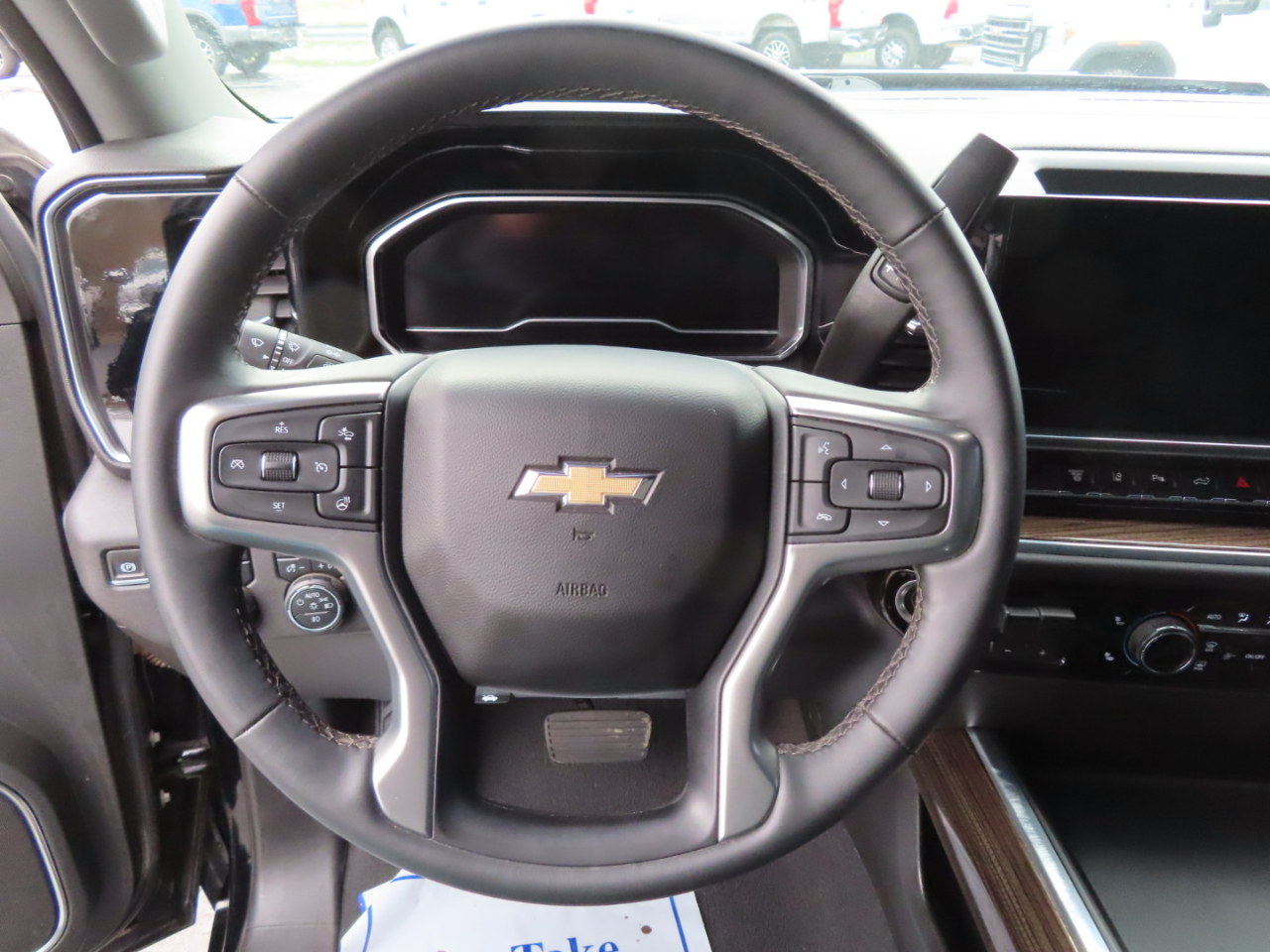 Chevrolet Silverado 3500HD 4WD Crew Cab 159" LT 2024