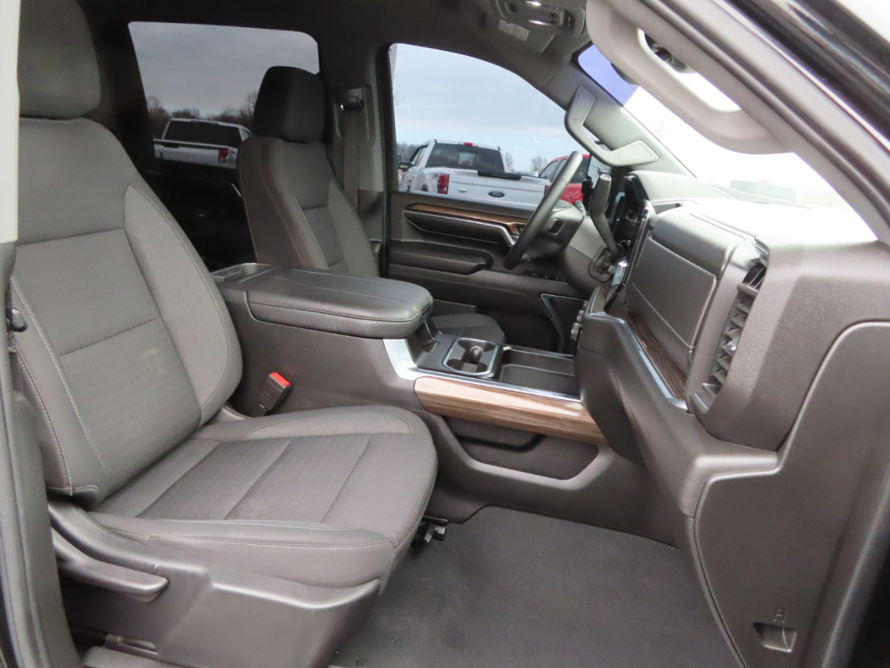 Chevrolet Silverado 3500HD 4WD Crew Cab 159" LT 2024