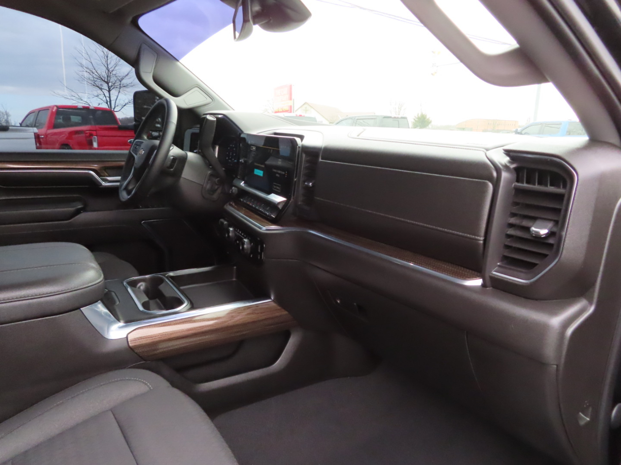 Chevrolet Silverado 3500HD 4WD Crew Cab 159" LT 2024