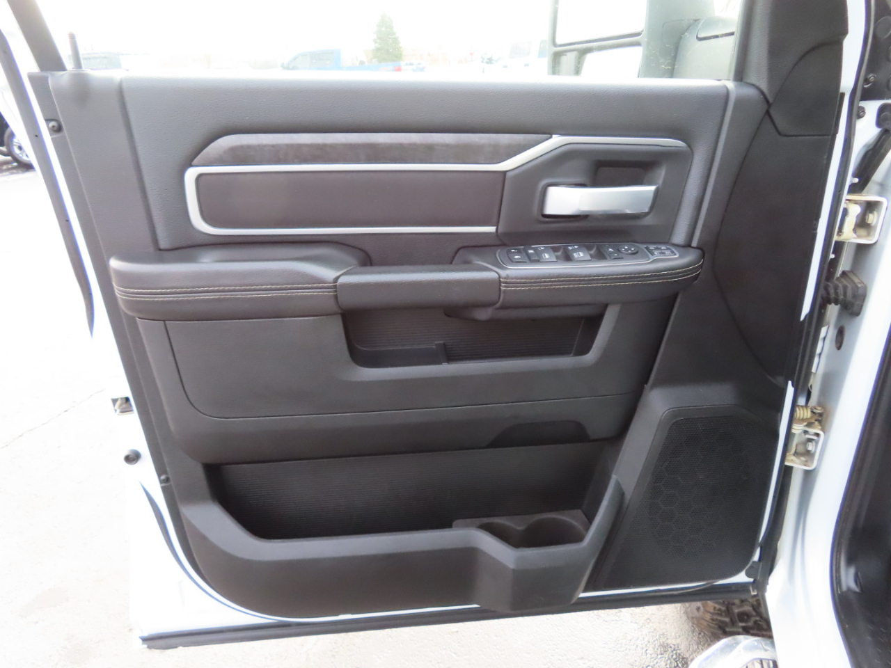 RAM 2500 Big Horn 4x4 Crew Cab 8' Box 2024