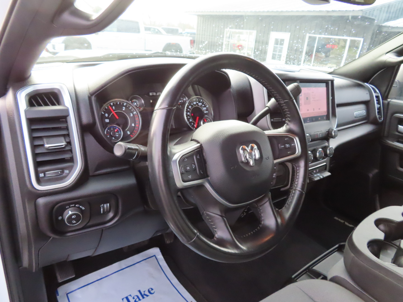 RAM 2500 Big Horn 4x4 Crew Cab 8' Box 2024