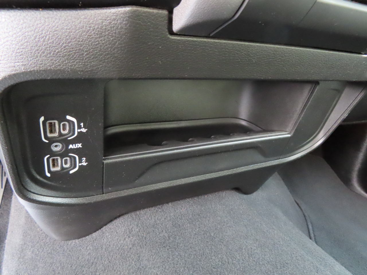 RAM 2500 Big Horn 4x4 Crew Cab 8' Box 2024