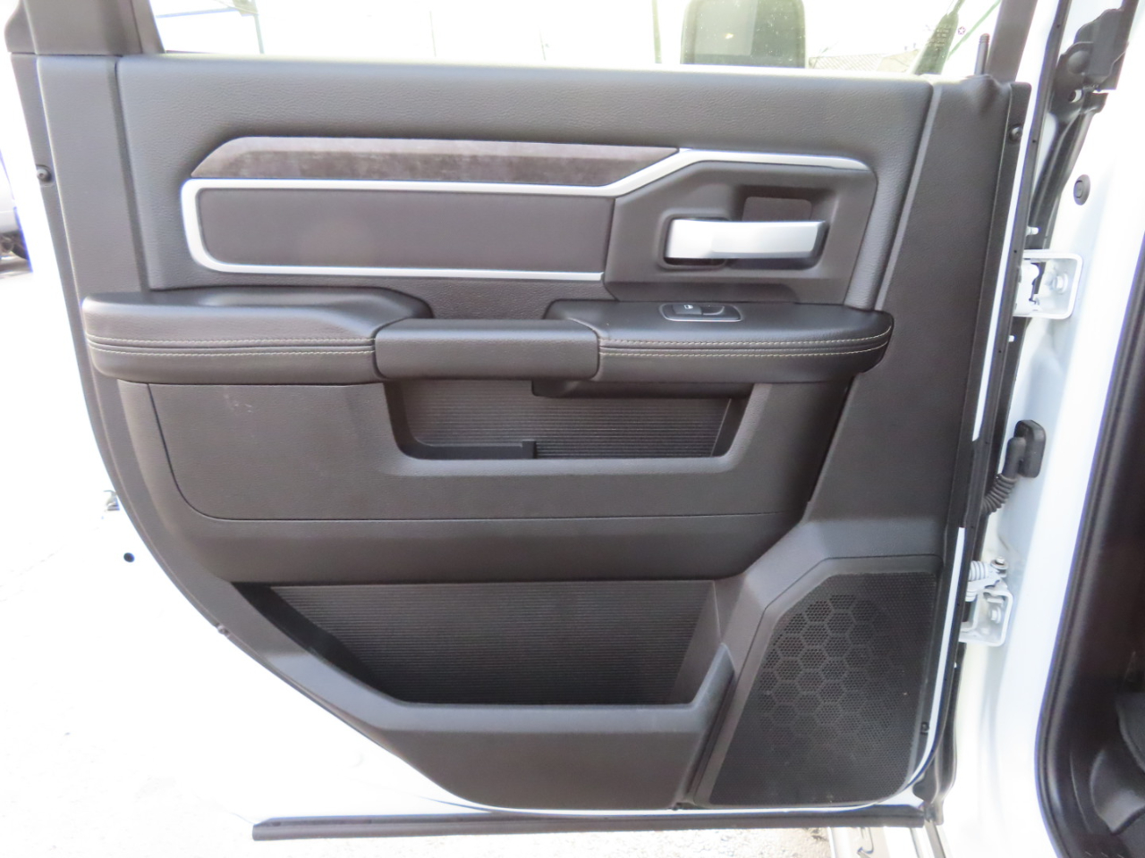 RAM 2500 Big Horn 4x4 Crew Cab 8' Box 2024