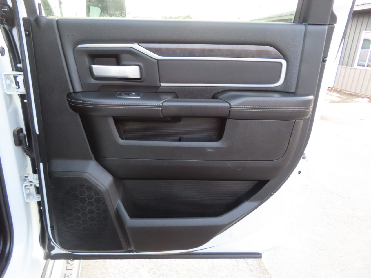 RAM 2500 Big Horn 4x4 Crew Cab 8' Box 2024