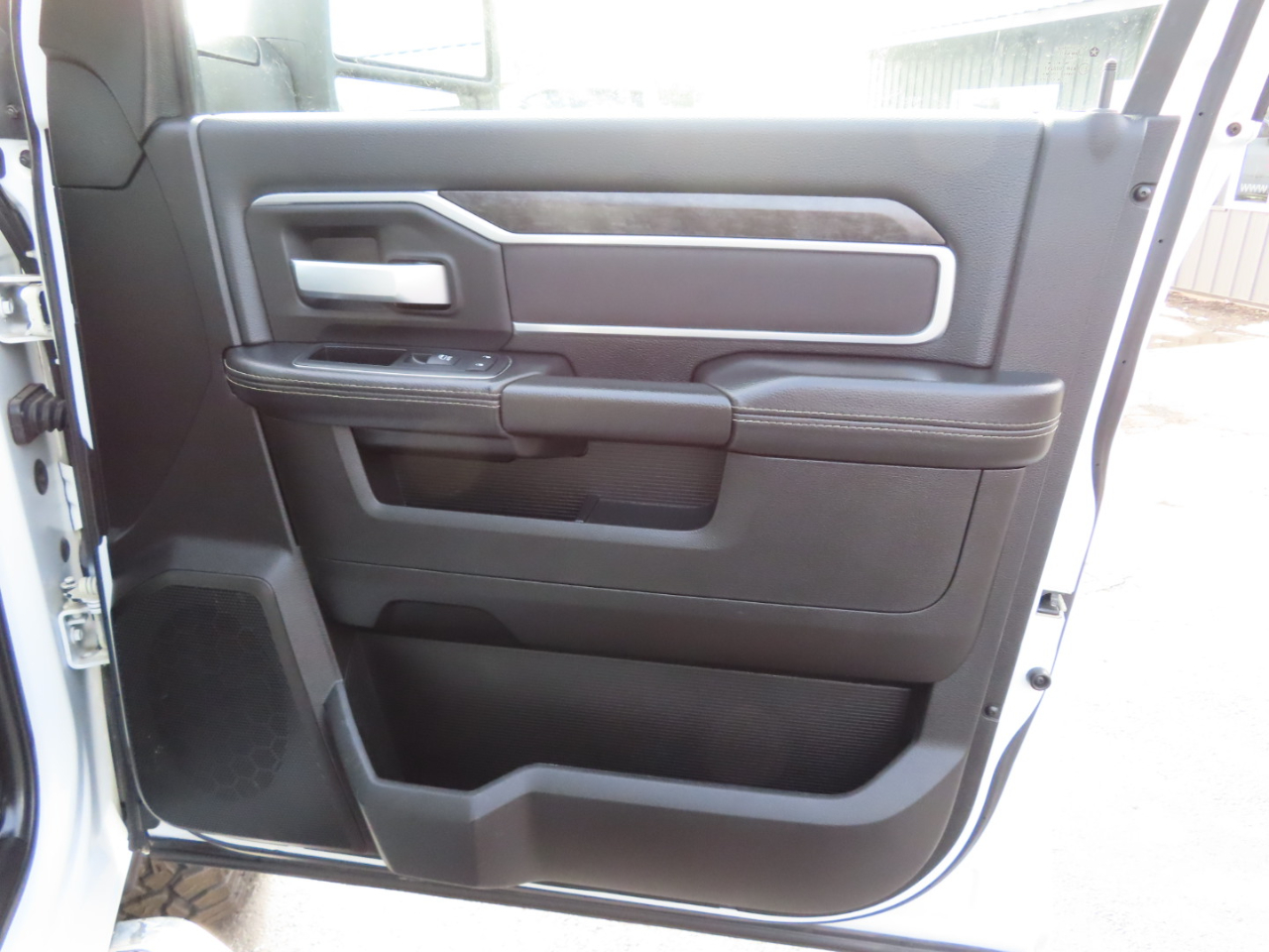 RAM 2500 Big Horn 4x4 Crew Cab 8' Box 2024