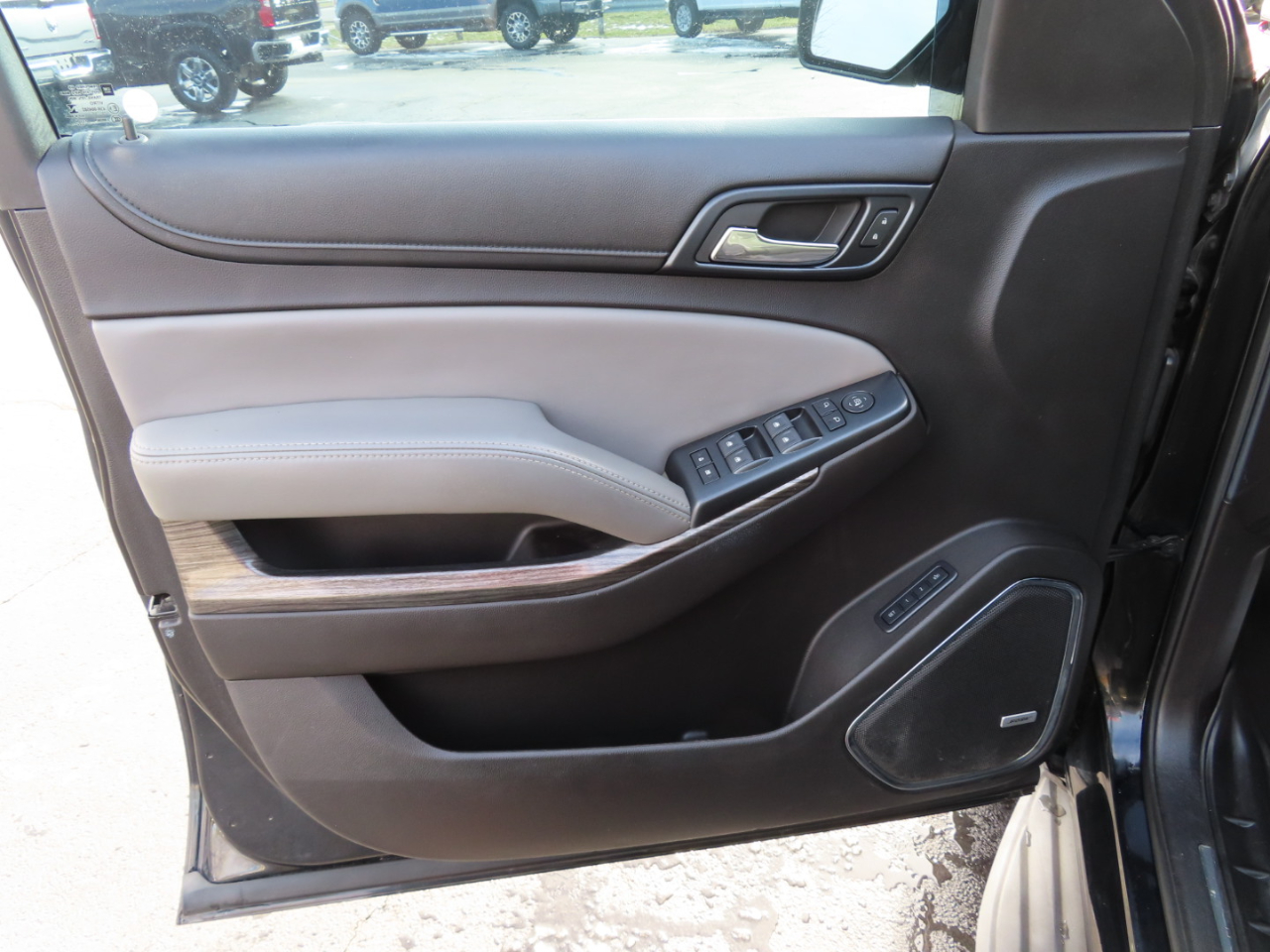 Chevrolet Tahoe 4WD 4dr LT 2015