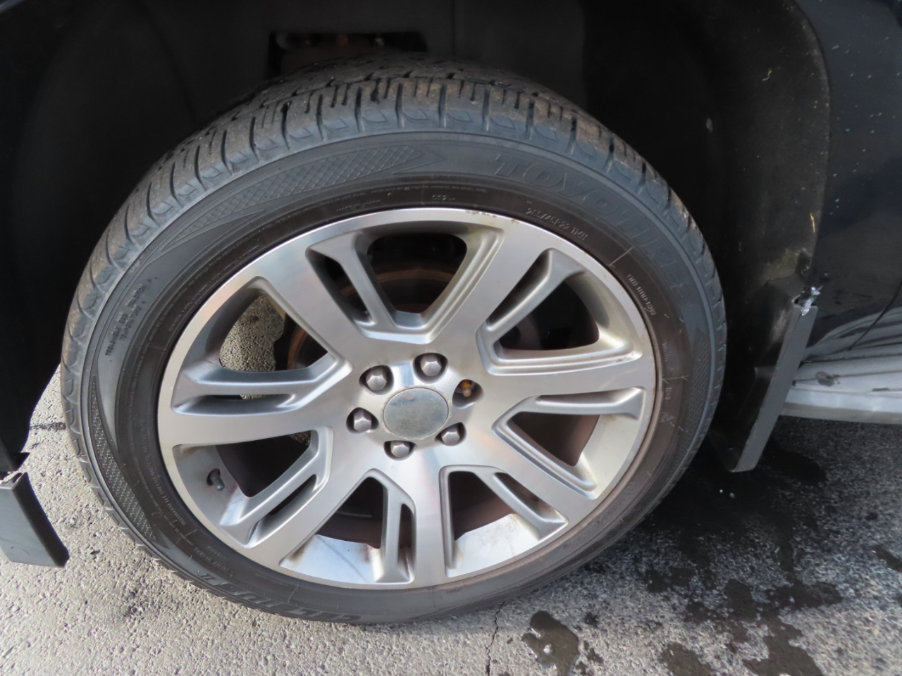 Chevrolet Tahoe 4WD 4dr LT 2015