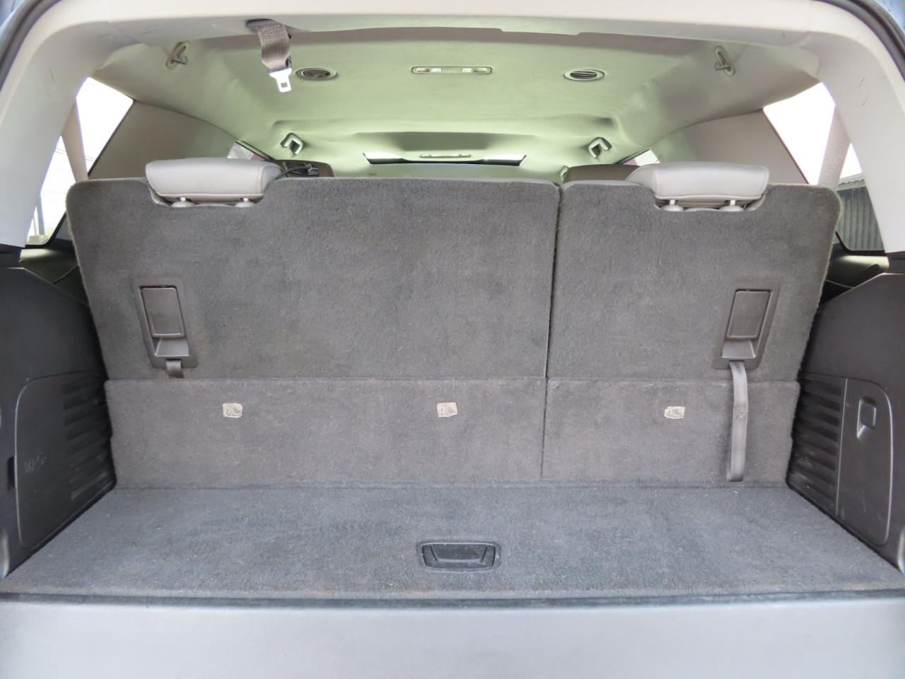 Chevrolet Tahoe 4WD 4dr LT 2015