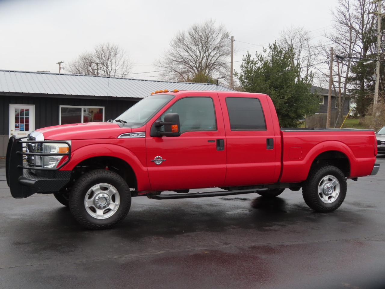 Ford Super Duty F-350 SRW 4WD Crew Cab 156" Lariat 2015