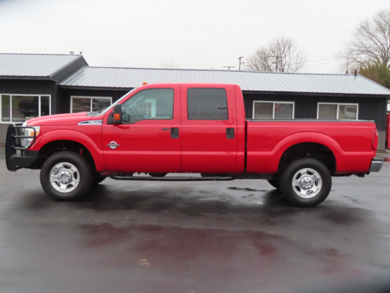 Ford Super Duty F-350 SRW 4WD Crew Cab 156" Lariat 2015