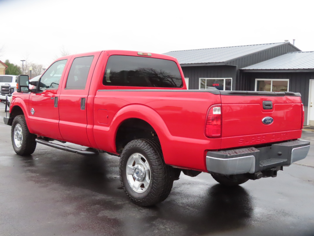 Ford Super Duty F-350 SRW 4WD Crew Cab 156" Lariat 2015