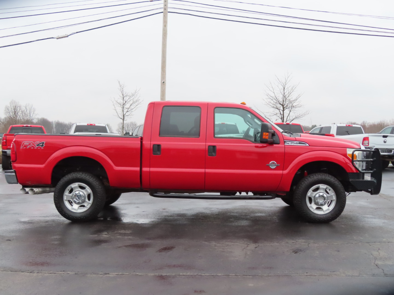 Ford Super Duty F-350 SRW 4WD Crew Cab 156" Lariat 2015
