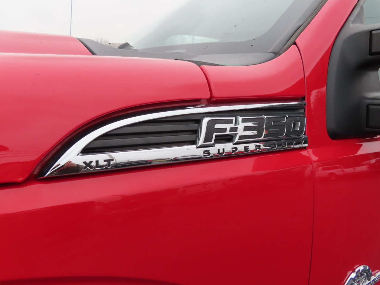 Ford Super Duty F-350 SRW 4WD Crew Cab 156" Lariat 2015