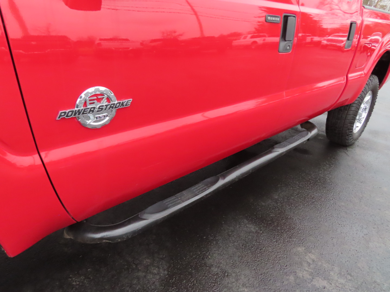 Ford Super Duty F-350 SRW 4WD Crew Cab 156" Lariat 2015