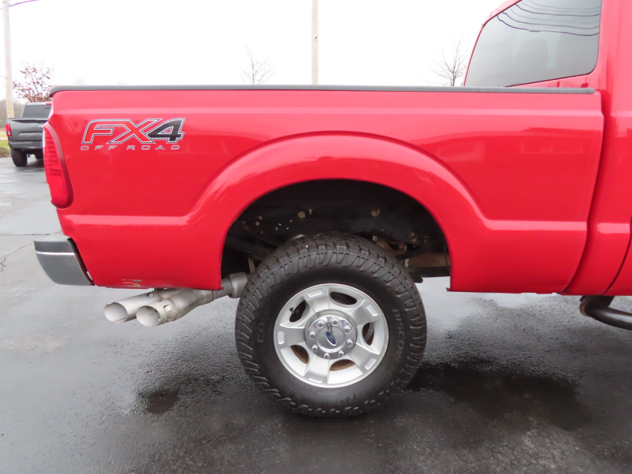 Ford Super Duty F-350 SRW 4WD Crew Cab 156" Lariat 2015