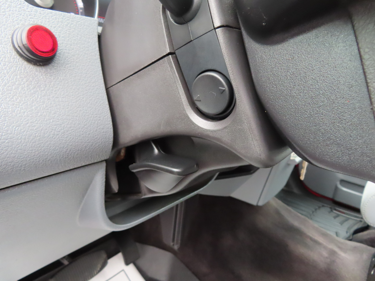 Ford Super Duty F-350 SRW 4WD Crew Cab 156" Lariat 2015