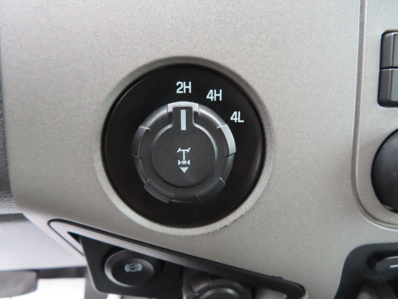 Ford Super Duty F-350 SRW 4WD Crew Cab 156" Lariat 2015