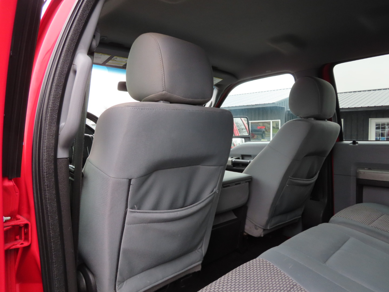 Ford Super Duty F-350 SRW 4WD Crew Cab 156" Lariat 2015