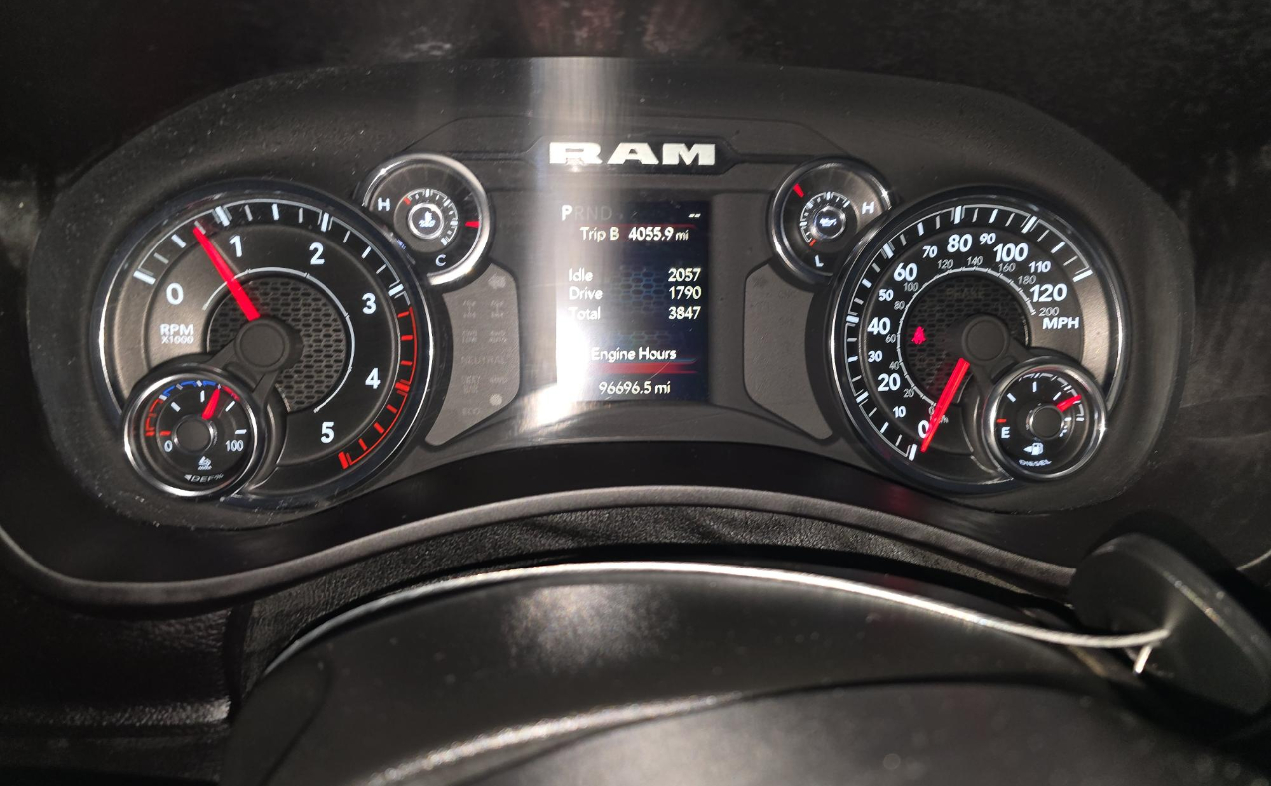 RAM 3500 Big Horn 4x4 Crew Cab 8' Box 2024