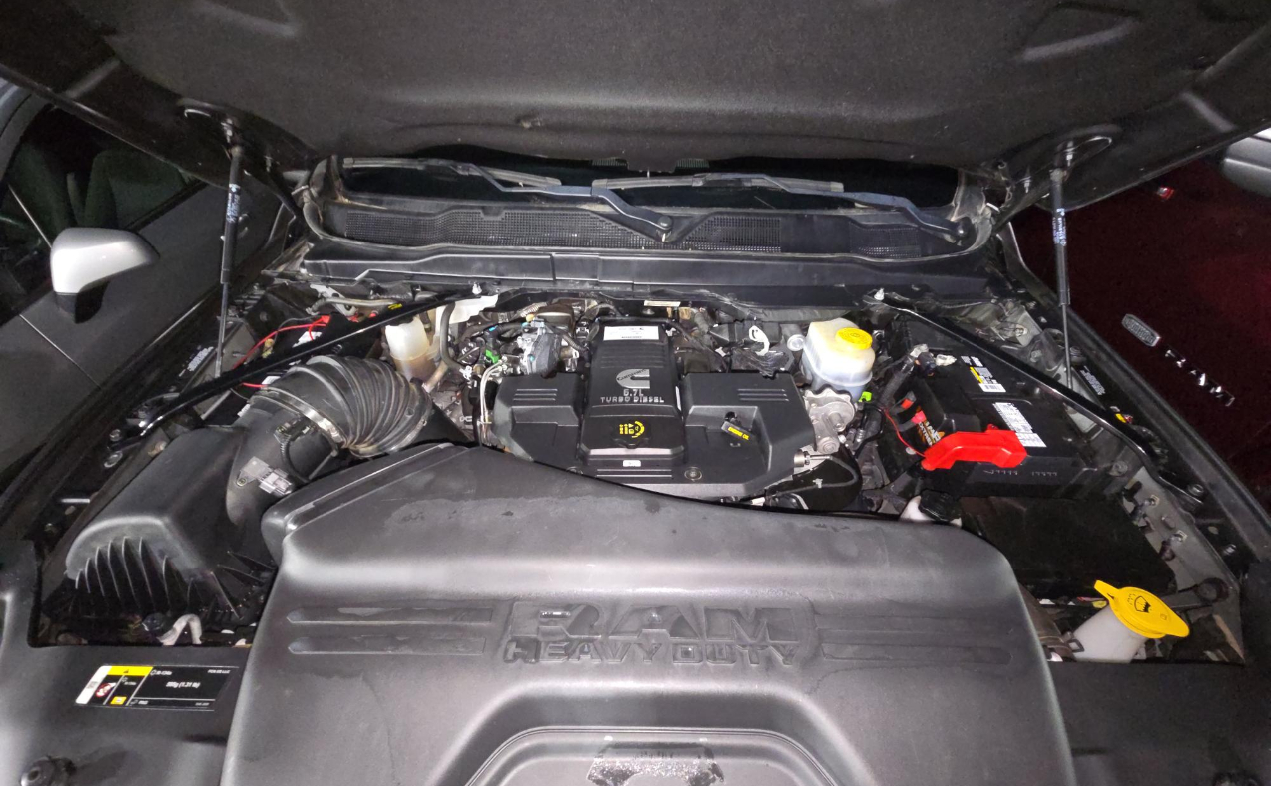 RAM 3500 Big Horn 4x4 Crew Cab 8' Box 2024